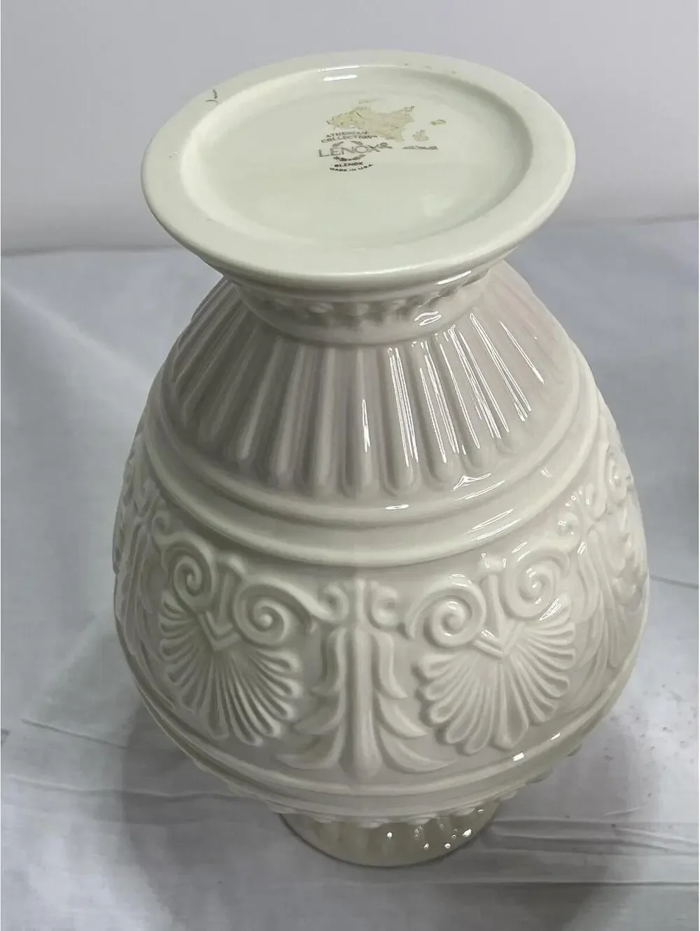 Lenox Athenia Porcelain Vase Set White 24K Gold Trim Embossed Shell 3 Pc